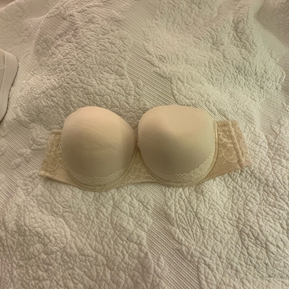 Torrid Cream Lace Bandeau